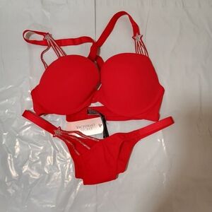 NWT Victoria's Secret Bold Red Push Up Bra And Panties Set